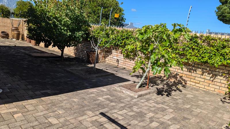 3 Bedroom Property for Sale in Denver Park Western Cape